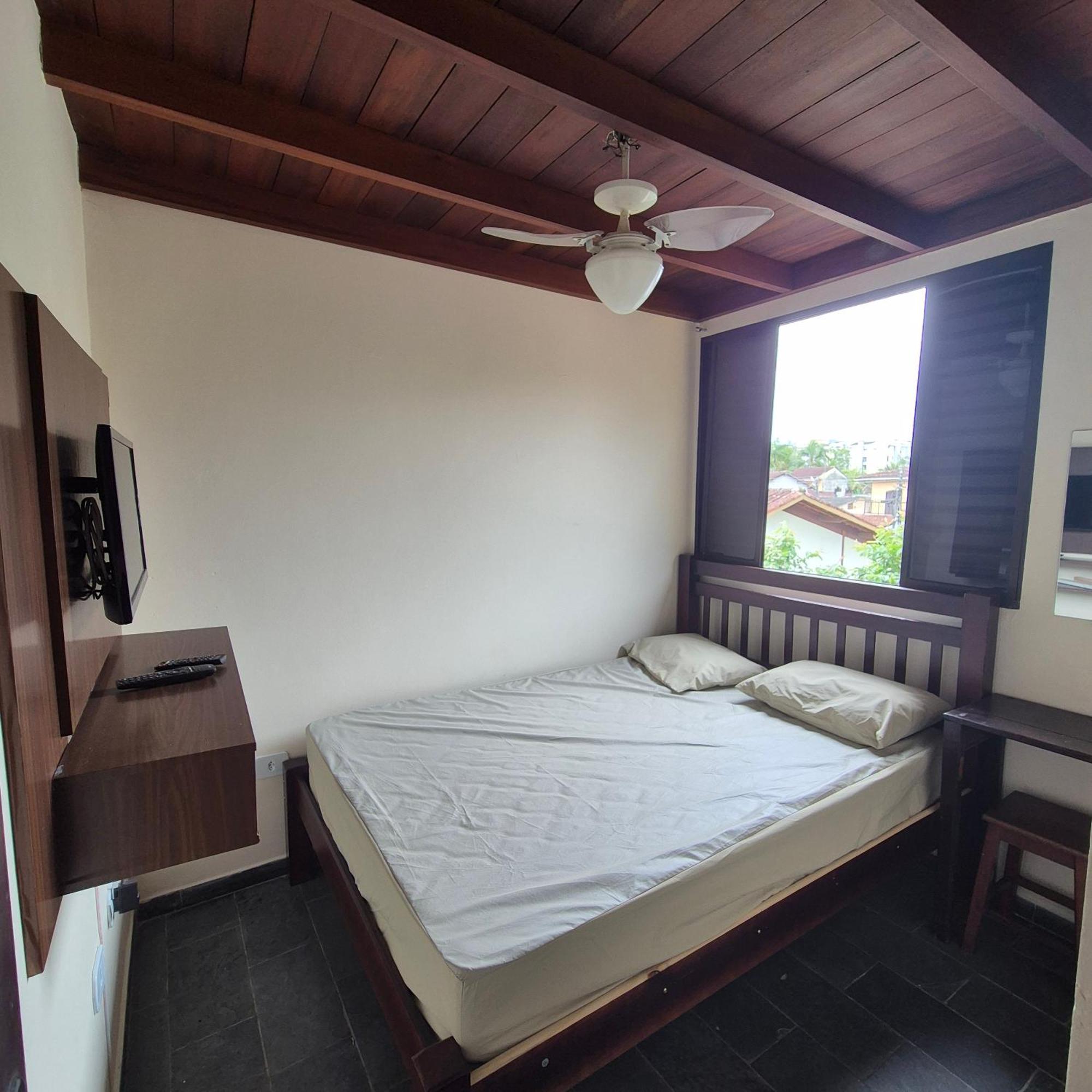 Casa 7 Em Ubatuba No Centro Condominio Com Piscina E Churrasqueira 외부 사진