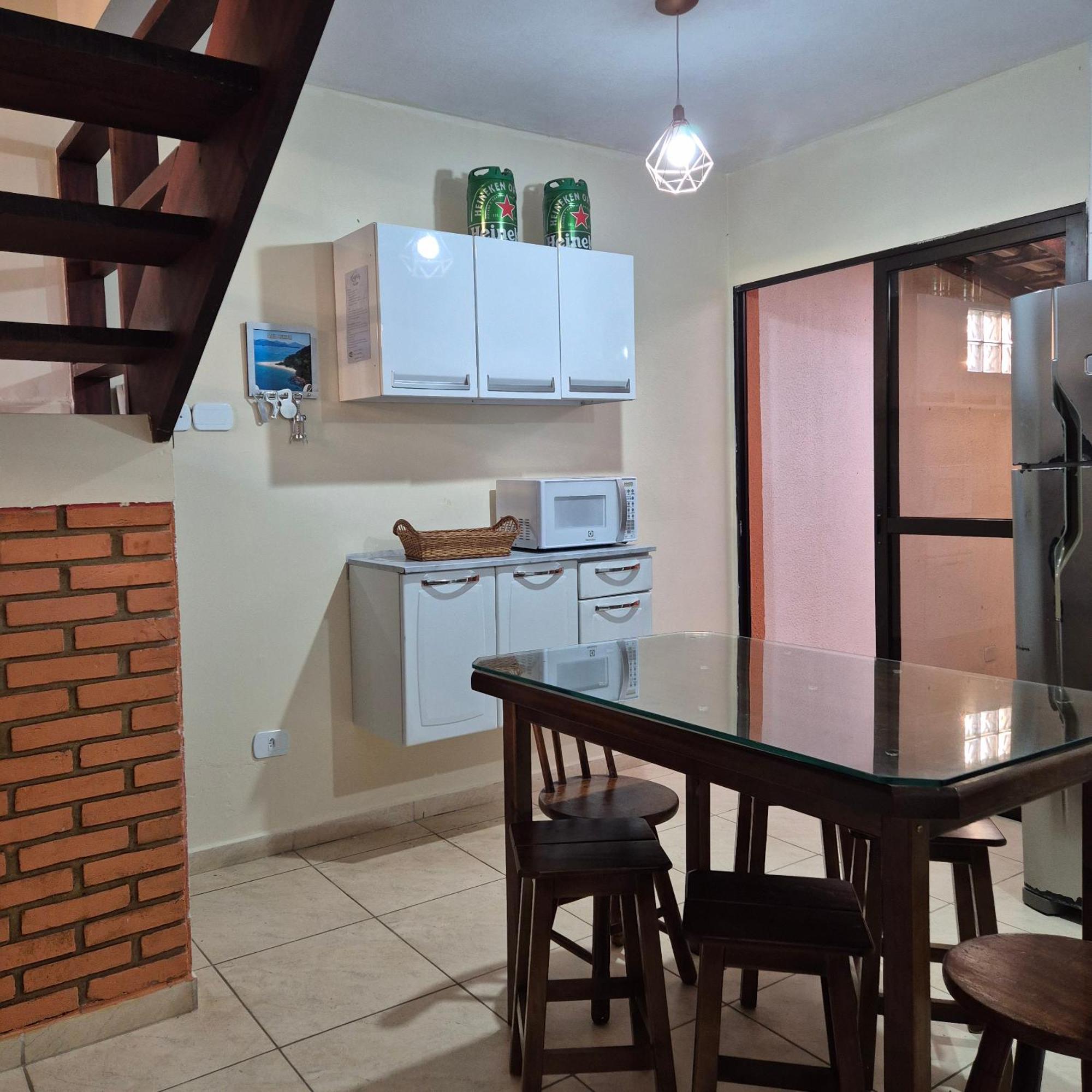 Casa 7 Em Ubatuba No Centro Condominio Com Piscina E Churrasqueira 외부 사진